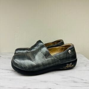 Alegria Keli Silver Professional Slip On Clogs Women’s Size 7.5